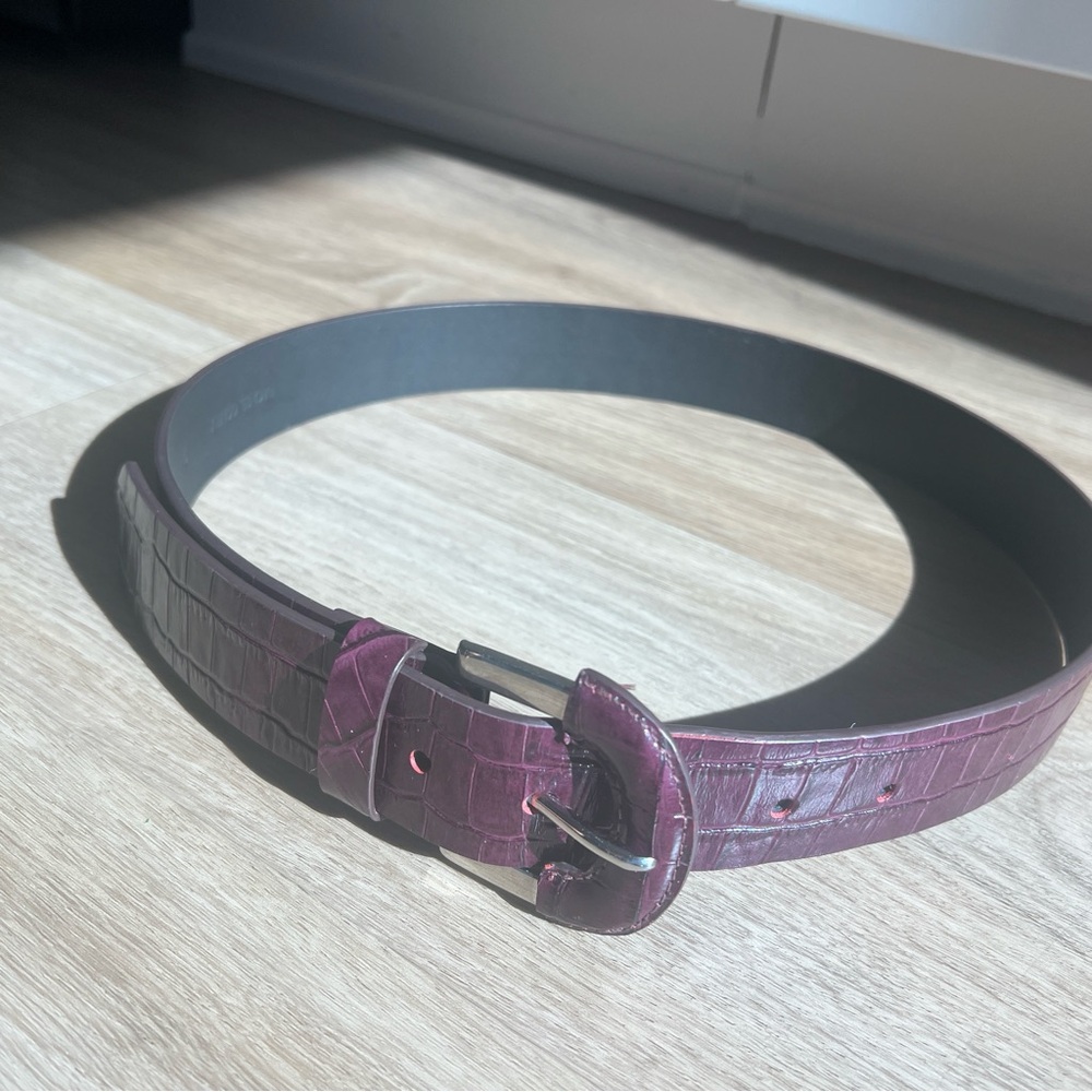 Rachel Comey Deep Burgundy Croc-Embossed Belt size small - Picture 3 of 7